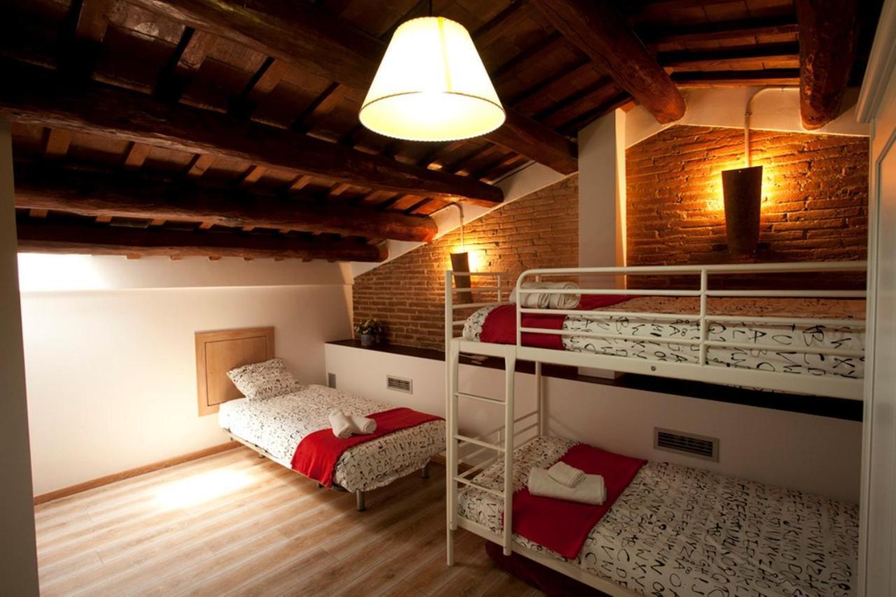 Ostello Coroleu House *